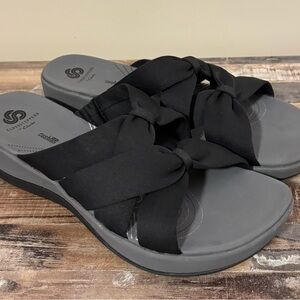 Women's
Cloudsteppers by
Clarks Arla Nicole
Adjustable Slingback
Sandals Blk NWT